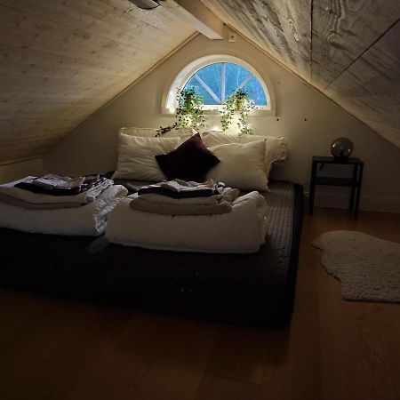 Villa I Norrtaelje ภายนอก รูปภาพ