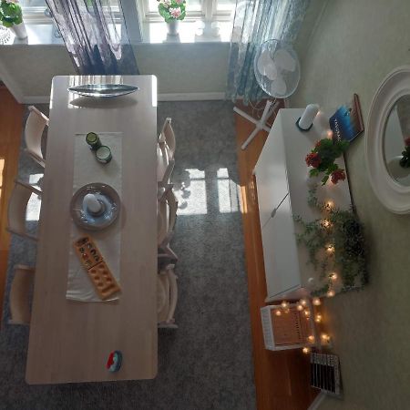 Villa I Norrtaelje ภายนอก รูปภาพ