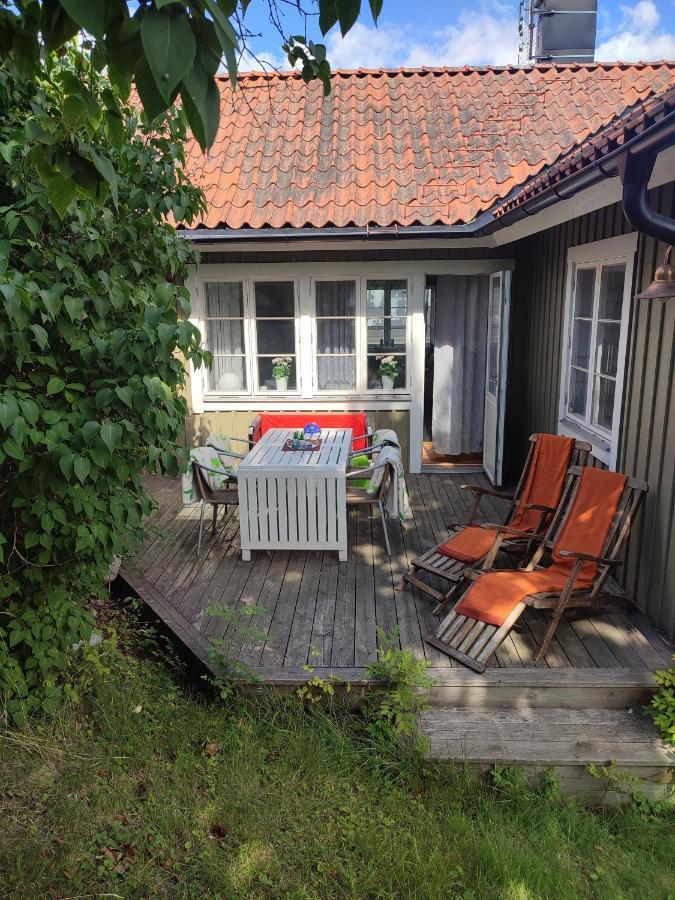 Villa I Norrtaelje ภายนอก รูปภาพ